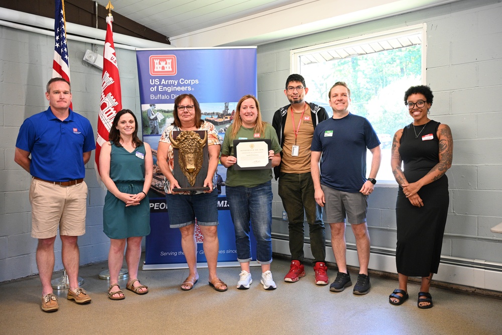Buffalo District teammates gather for company picnic and award ceremony