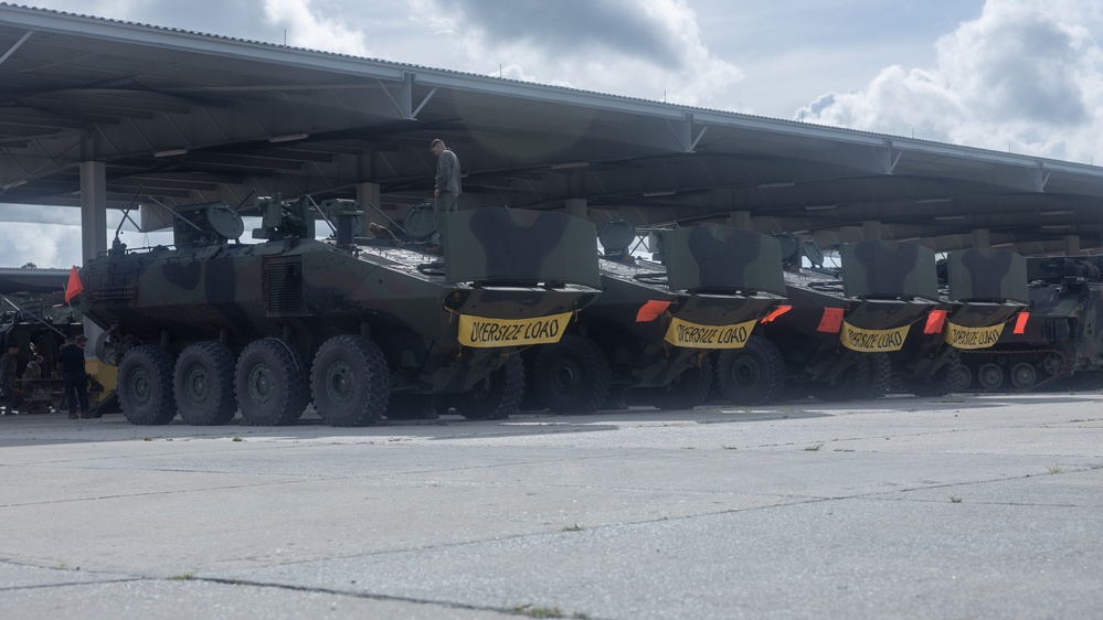 Alpha Company, 2d Assault Amphibian Battalion, 2d Marine Division Well Deck Rehearsal
