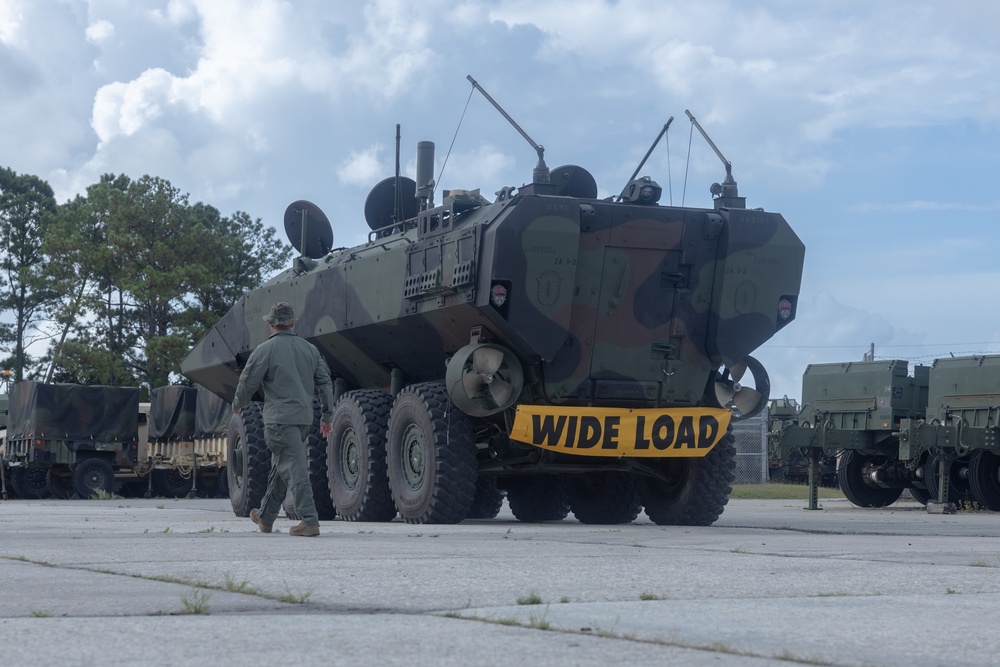 Alpha Company, 2d Assault Amphibian Battalion, 2d Marine Division Well Deck Rehearsal