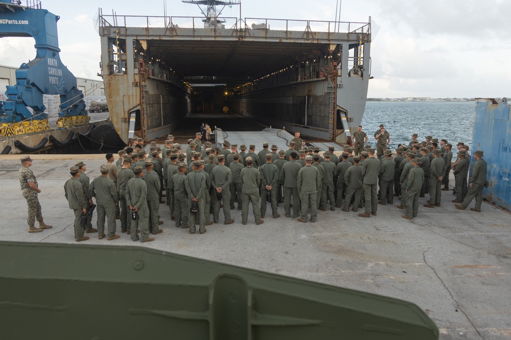 Alpha Company, 2d Assault Amphibian Battalion, 2d Marine Division Well Deck Rehearsal