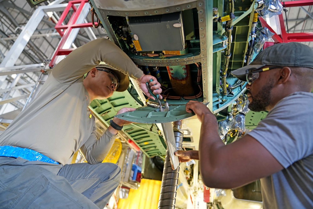 RAF Lakenheath Airmen gain depot-level maintenance experience at Robins AFB