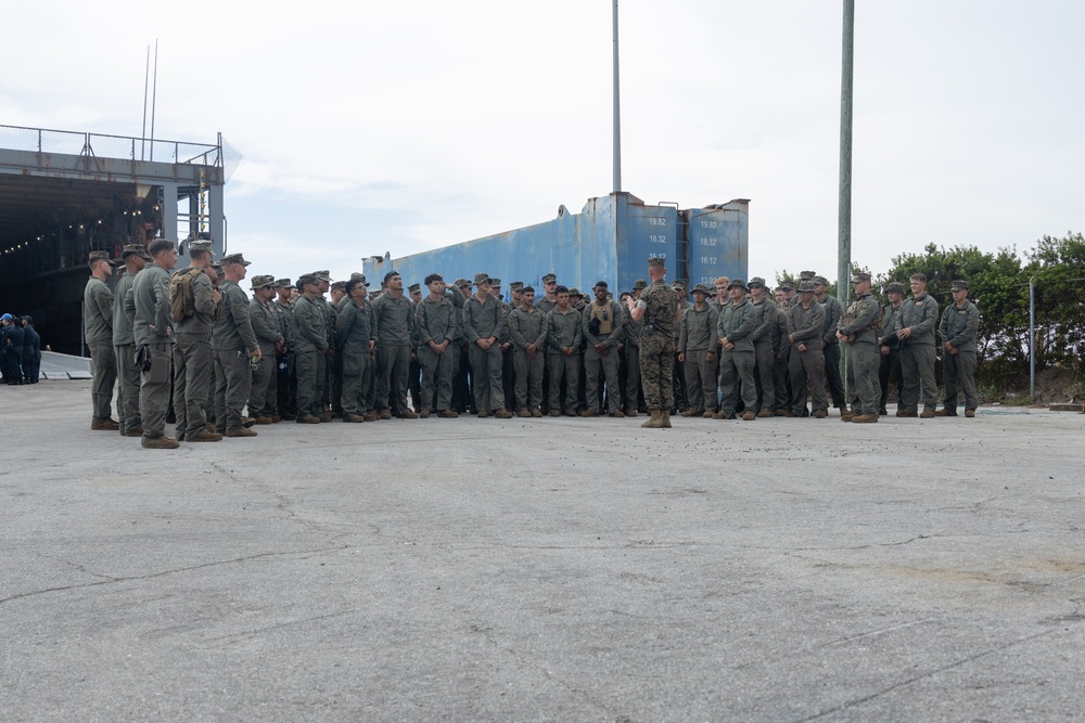 Alpha Company, 2d Assault Amphibian Battalion, 2d Marine Division Well Deck Rehearsal