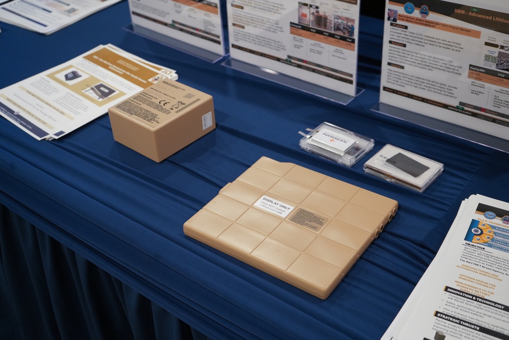 DLA: Small cell batteries for more efficient and effective power sources