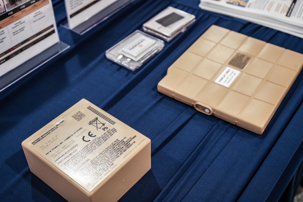 DLA: Small cell batteries for more efficient and effective power sources
