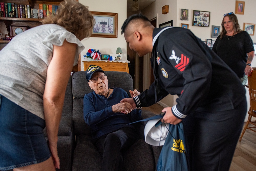 NTAG Pacific Northwest Sailor Delivers CNO Letter to WWII Veteran