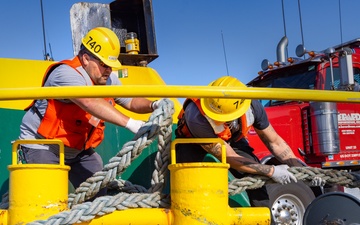 Arrival of new portal crane 52