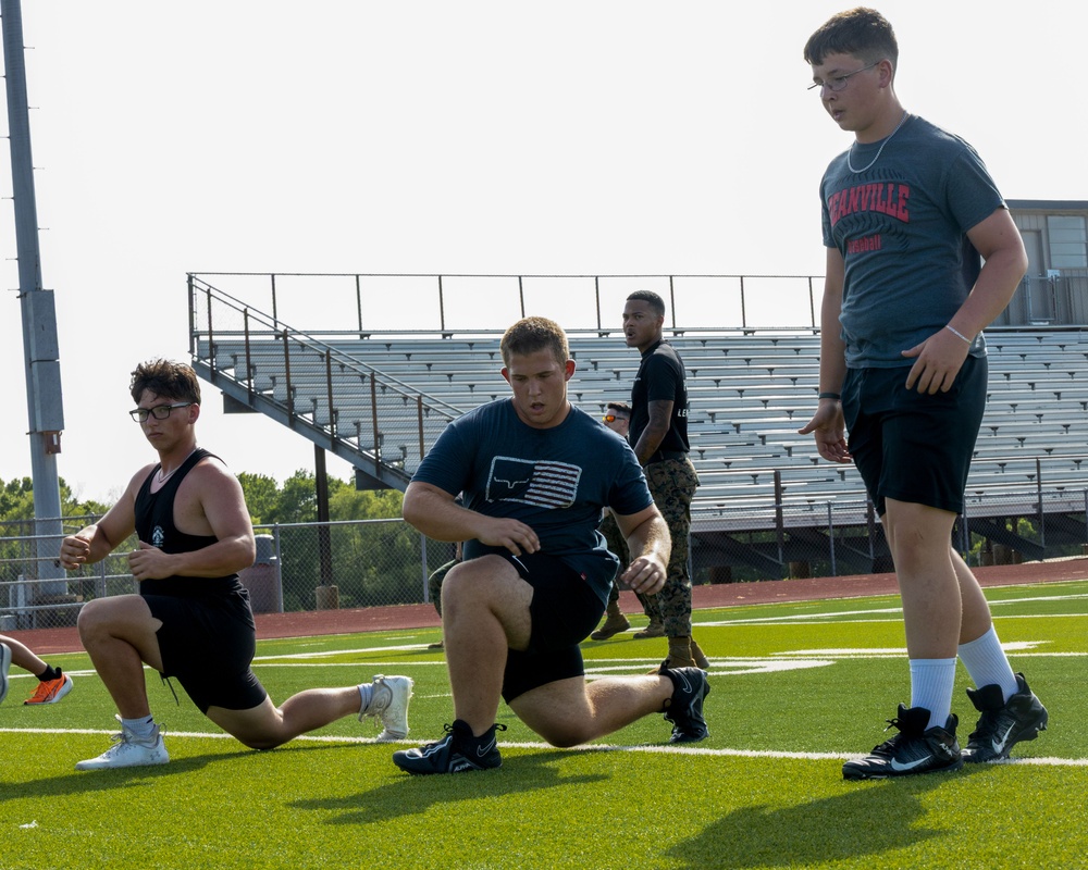 Recruiting Sub-Station conducts PT with Caldwell High School