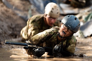 Ep.27 - A conversation with Master Sgt. Snyder on his completion of Air Assault School