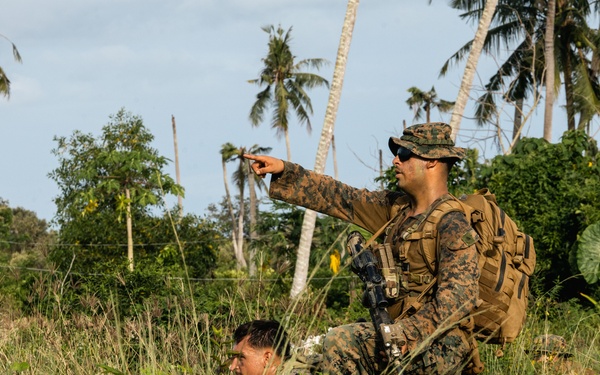 ACD 25.3: MRF-D 25.3 participates in a patrol exercise