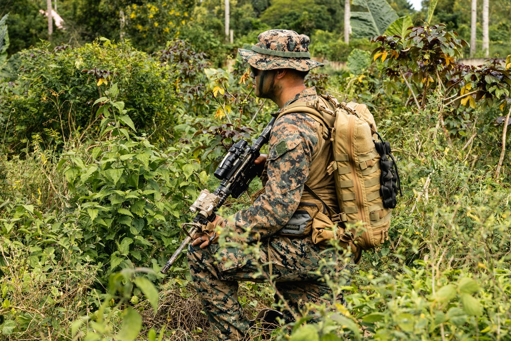 ACD 25.3: MRF-D 25.3 participates in a patrol exercise