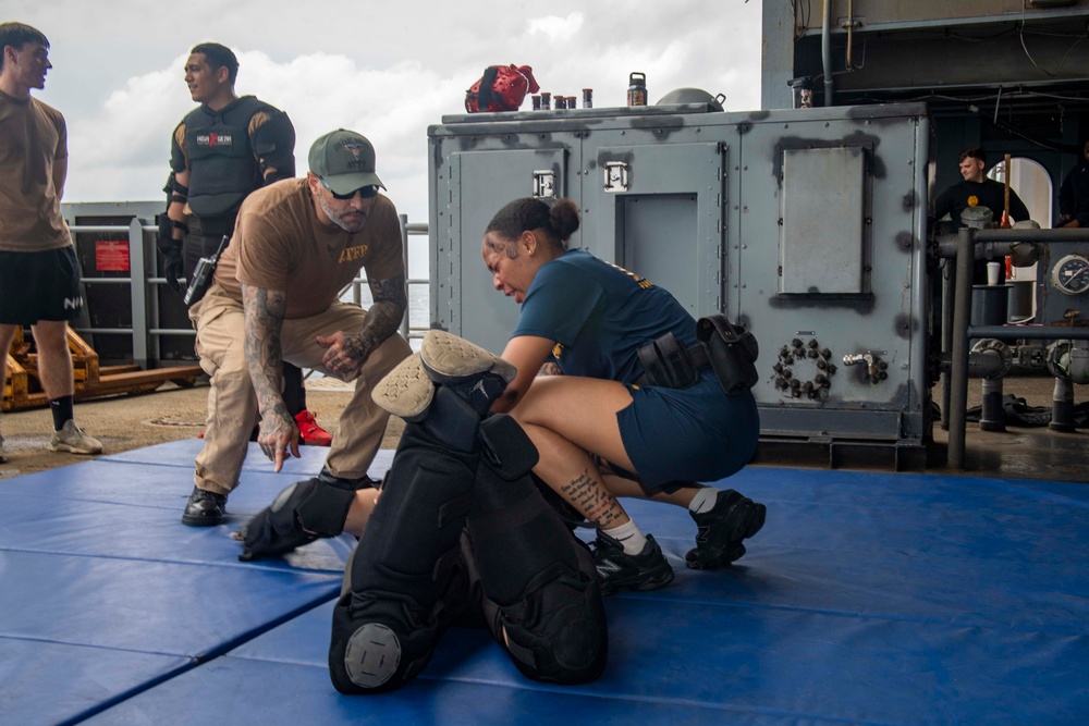 USS Carl Vinson (CVN 70) Conducts Routine Operations in the South China Sea