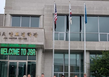 CNFK, ROKN, JMSDF Officers complete Trilateral Junior Officer Exchange in Korea