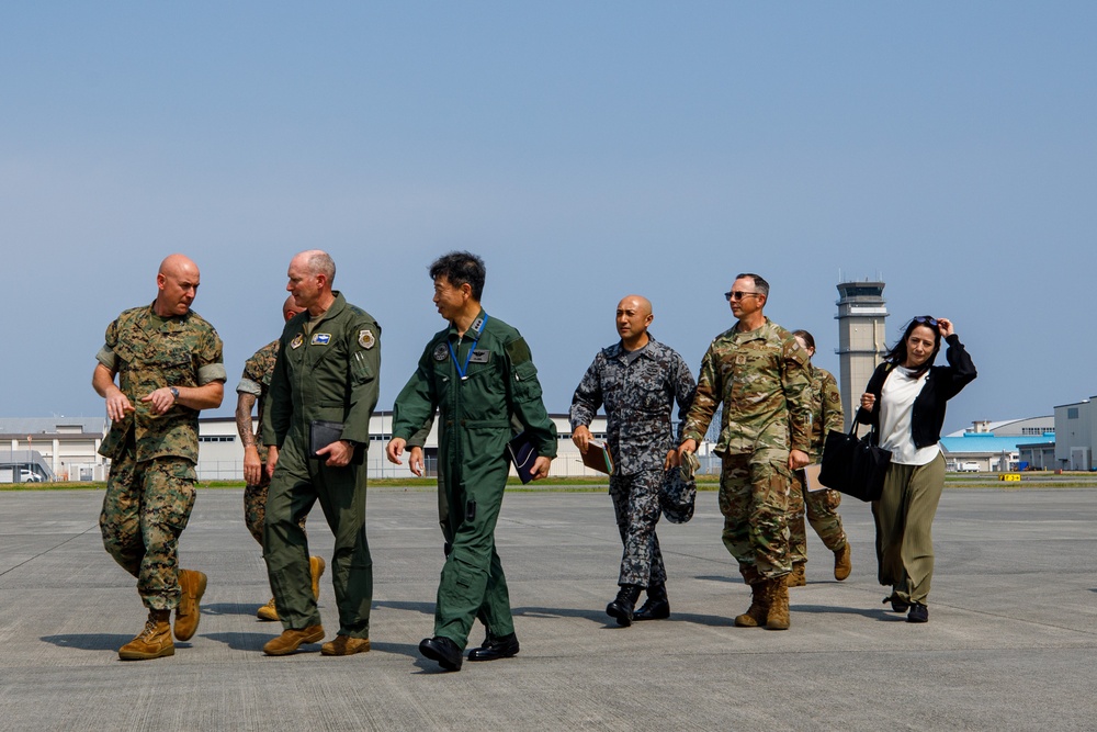 Lt. Gen. Stephen Jost, Commander, U.S. Forces Japan, visits MCAS Iwakuni for exercise Resolute Force Pacific.