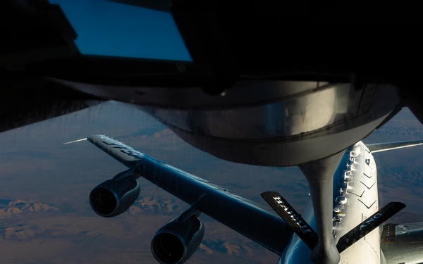 KC-135 refuels RC-135, Talisman Sabre 25