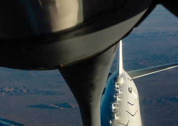 KC-135 refuels RC-135, Talisman Sabre 25