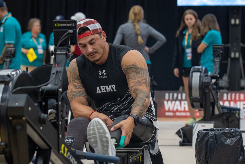 DVIDS - Images - 2025 DoD Warrior Games: Indoor Rowing [Image 1 of 11]