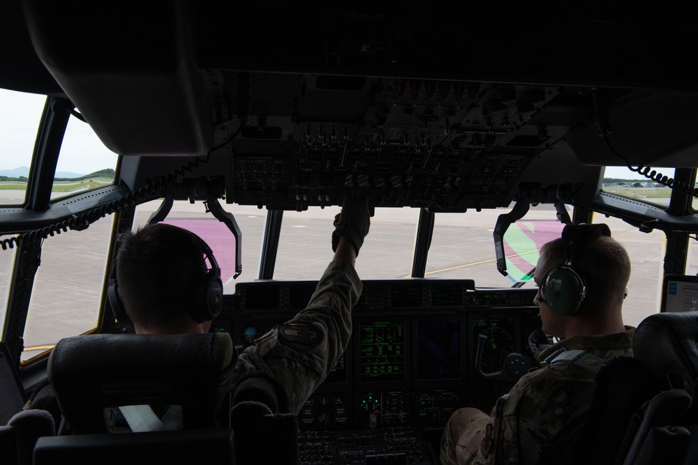 353 SOW conducts Tilt-Rotor Air-to-Air Refueling in support of REFORPAC 25