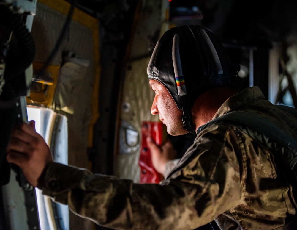 US, Turkish paratroopers launch Agile Spirit 25 with joint airborne operation