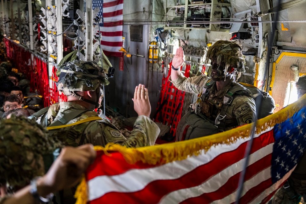 US, Turkish paratroopers launch Agile Spirit 25 with joint airborne operation