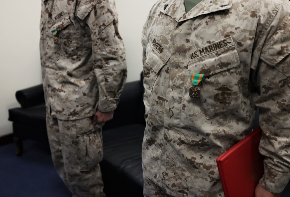 TF 51/5th MEB Marines receive awards for actions during regional crisis