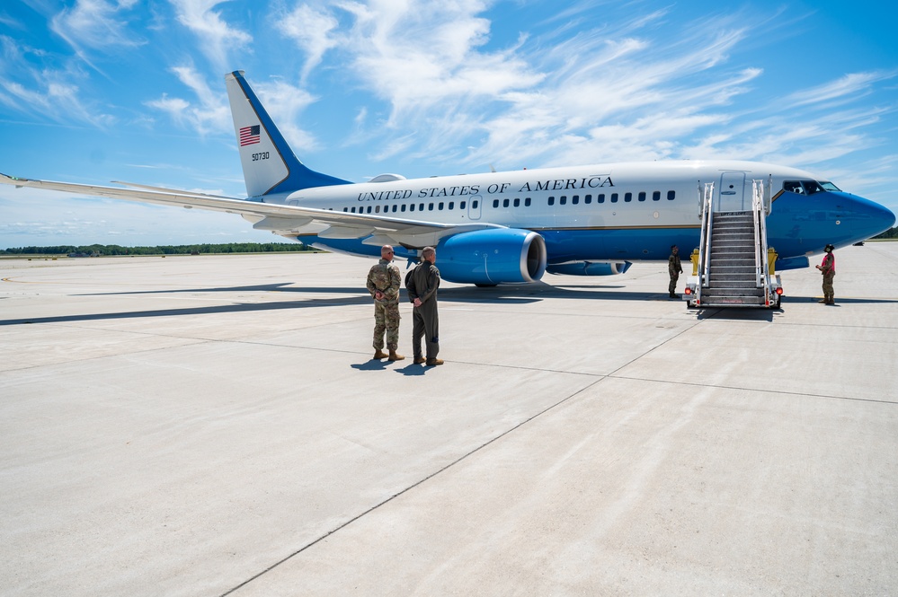 Gen. Randall Reed Visits Pease