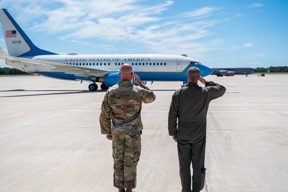 Gen. Randall Reed Visits Pease