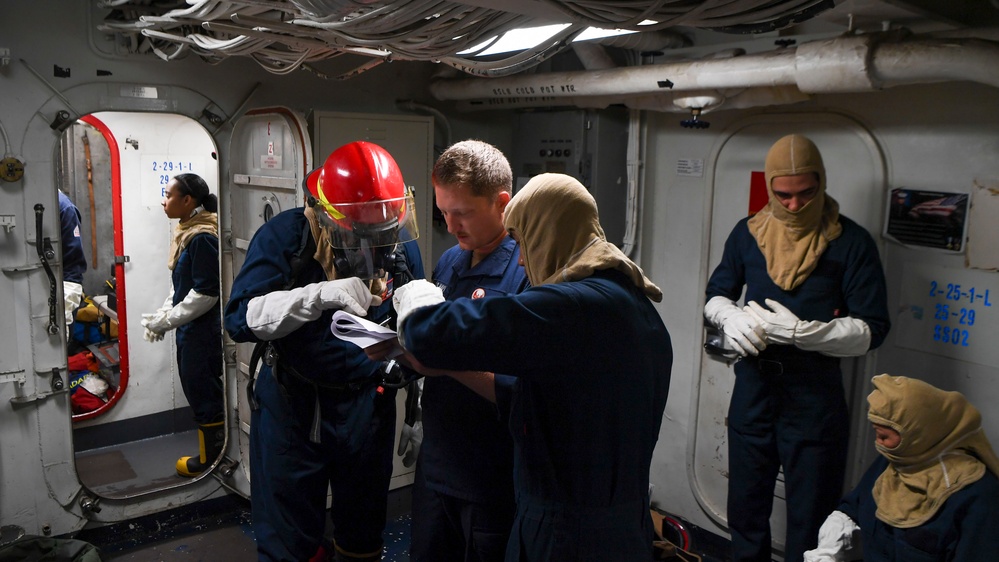DVIDS Images USS Pearl Harbor - 1000w Q95