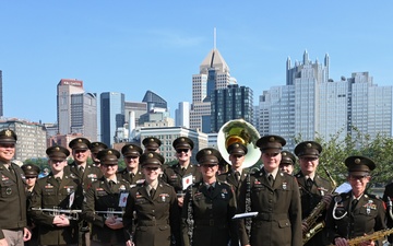 Maj. Gen. Pippy delivers Oath of Enlistment at PNC Park