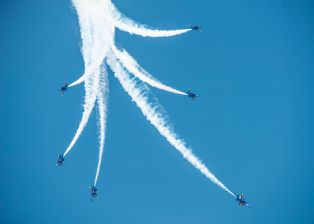 The Blue Angels’ conduct Winter Training in  El Centro