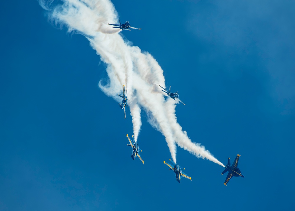 The Blue Angels’ conduct Winter Training in  El Centro