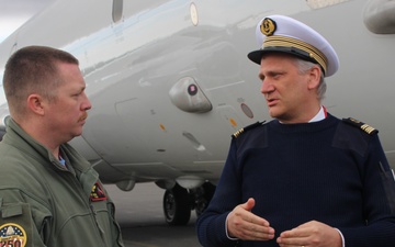 French Marine Nationale sailors visit U.S. VP Squadrons