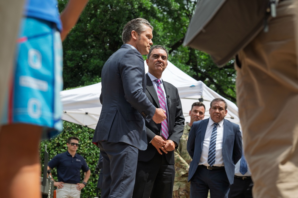 Pentagon Hosts Future-Forward Prototype Showcase