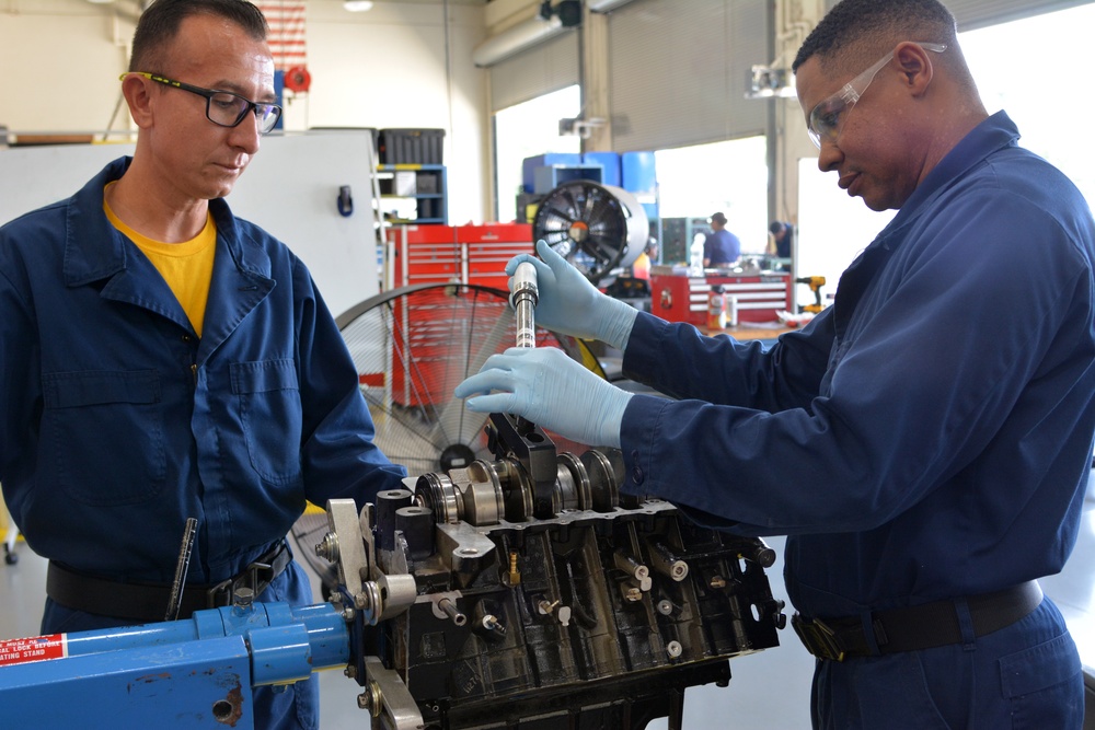 Outboard Motor Maintenance Tune-Up