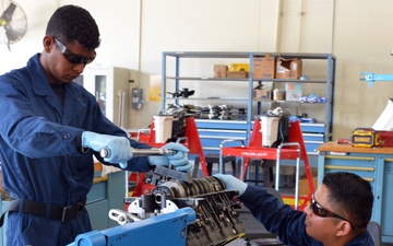 Outboard Motor Maintenance Tune-Up