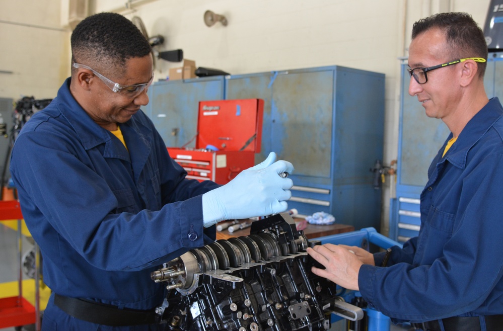 Outboard Motor Maintenance Tune-Up