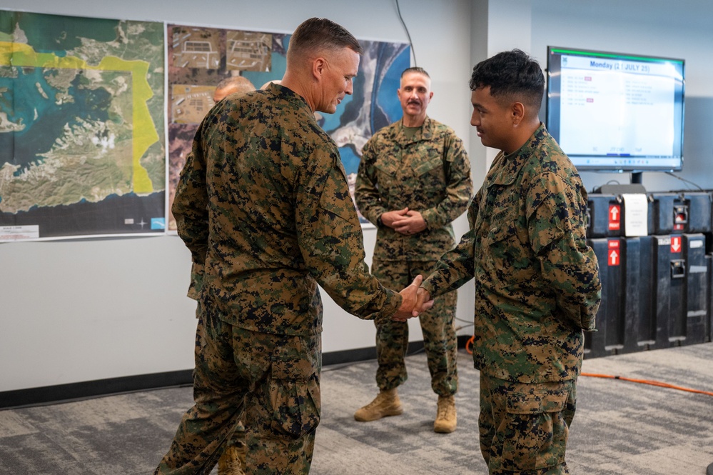 MARFORSOUTH command team  visits JTF-SG personnel