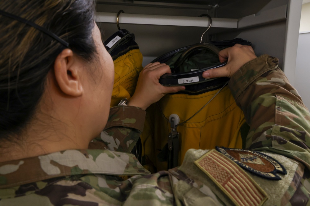 9th PSPTS inspects U-2 high altitude pressure suits