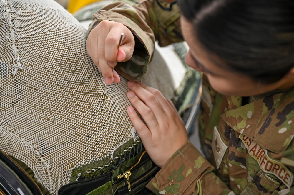9th PSPTS repairs U-2 high altitude pressure suit