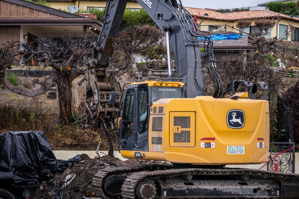 USACE supports Wildfire Debris Removal in Southern California