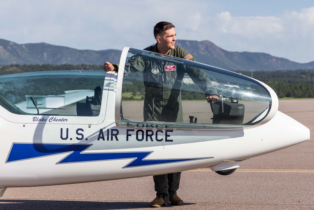 Basic soaring program introduces cadets to airmanship