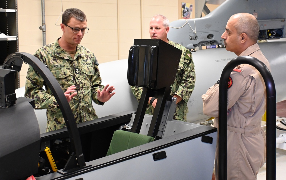 Kuwait Air Force General visits CNATTU Oceana
