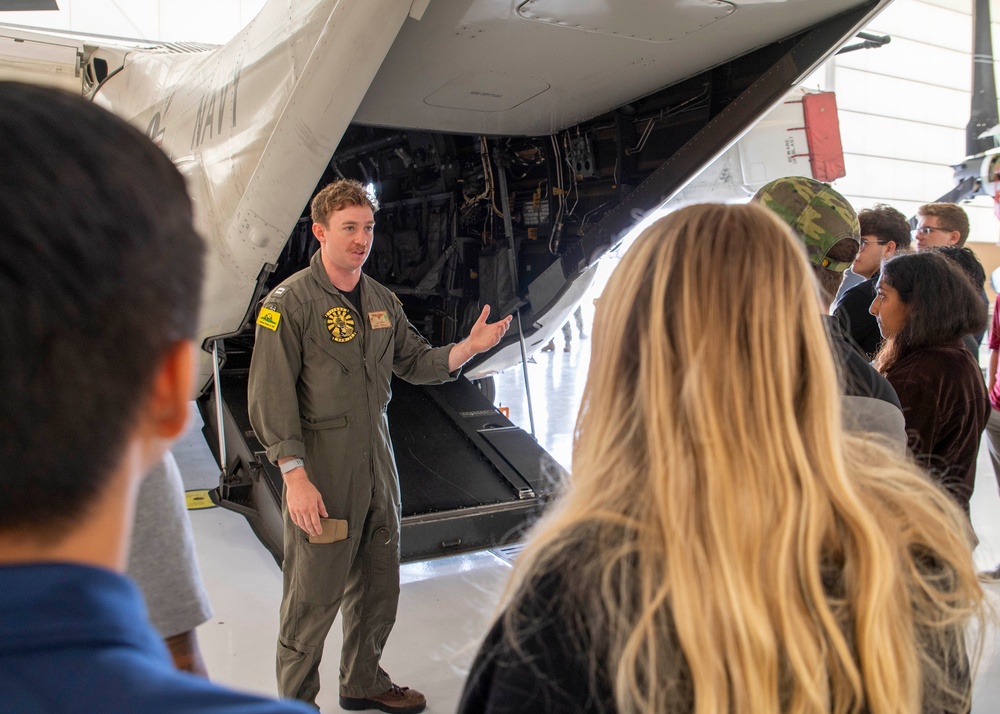 Students of STEM Tour VRM-30