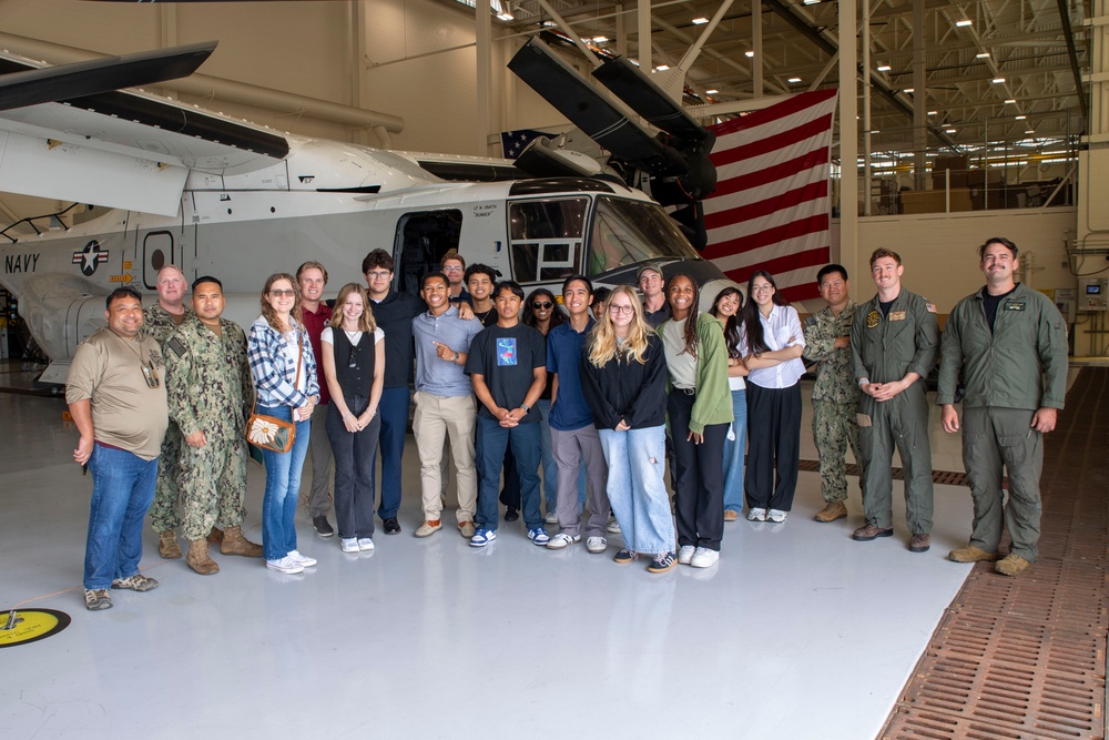 Students of STEM Tour VRM-30