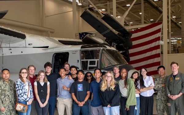 Students of STEM Tour VRM-30