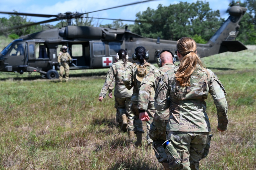 Total Force Medevac Training: Air Force Reservists Join Army OPERATION DUSTOFF VIGILANCE 2025
