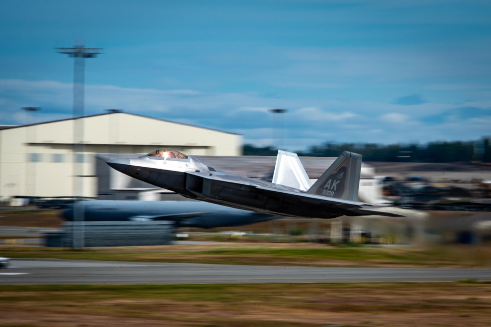 JBER F-22 Raptors move to support REFORPAC