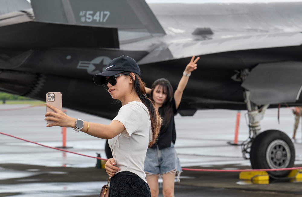 USAF and Palau celebrate partnership during Community Day