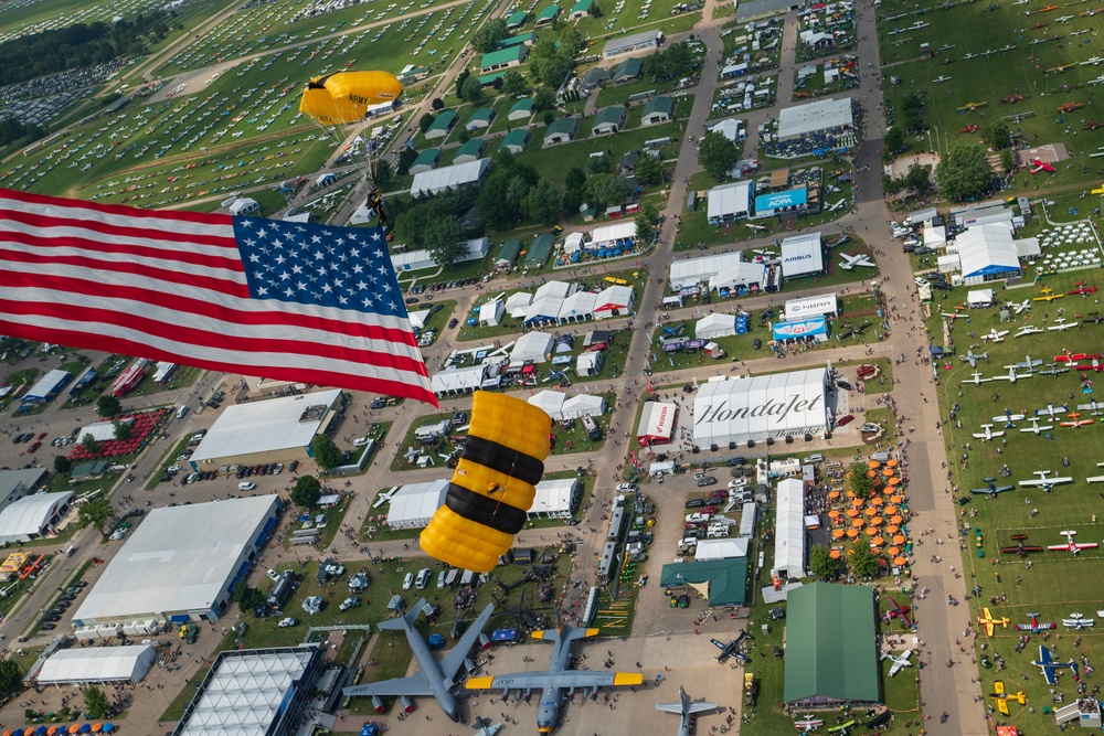 U.S. Army Parachute Team jumps for EAA AirVenture OshKosh