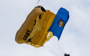 U.S. Army Parachute Team jumps for EAA AirVenture OshKosh