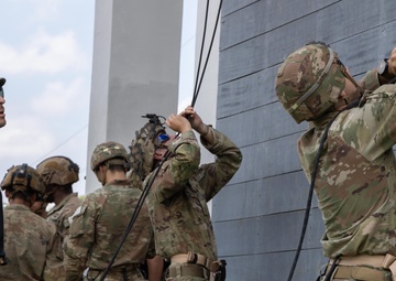 Salaknib 25 | JOTC Rappelling